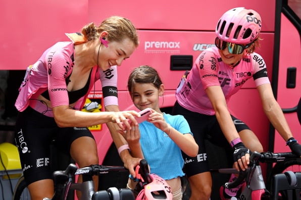 Women are finally racing in a Tour de France—here’s what took so long | DeviceDaily.com