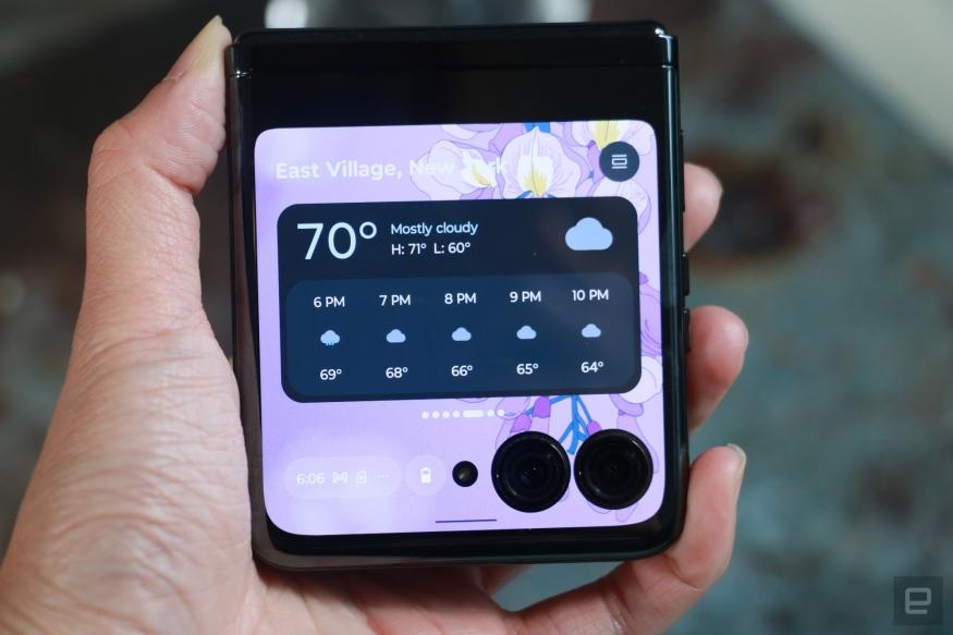 Motorola Razr (2023) review: A midrange foldable that underwhelms | DeviceDaily.com