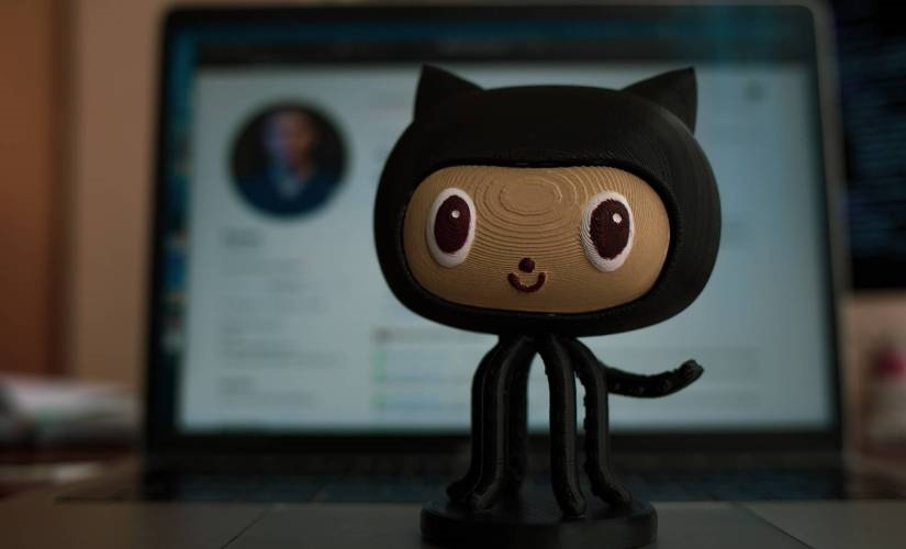 GitHub Introduces Passkey Authentication and Merge Queue | DeviceDaily.com