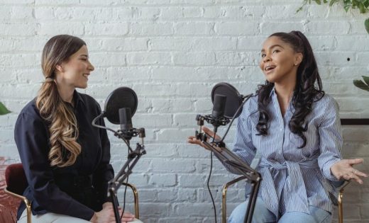 Using AI and Predictive Analytics to Enhance Podcast Content Strategy