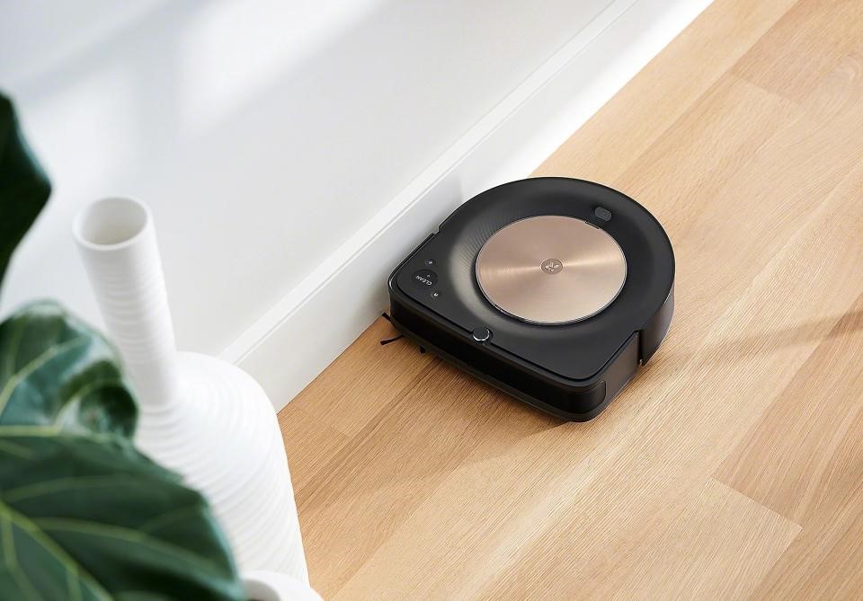 iRobot's Roomba s9+ robot vacuum is down to its best price yet | DeviceDaily.com