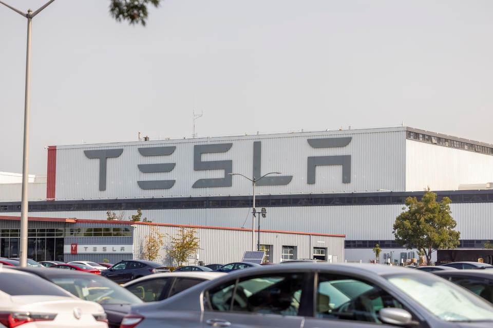 Tesla sued by federal agency for racial harassment at California factory | DeviceDaily.com