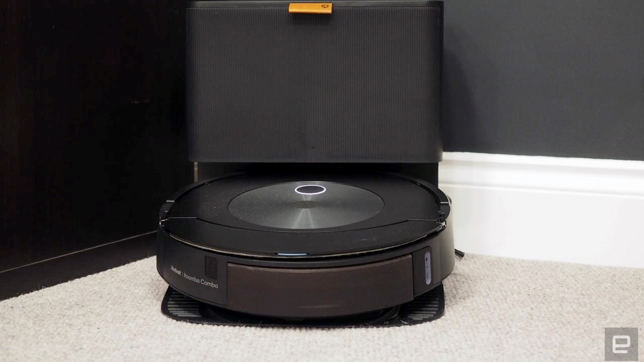 iRobot's Roomba Combo vacuum-and-mops are up to $300 off right now | DeviceDaily.com