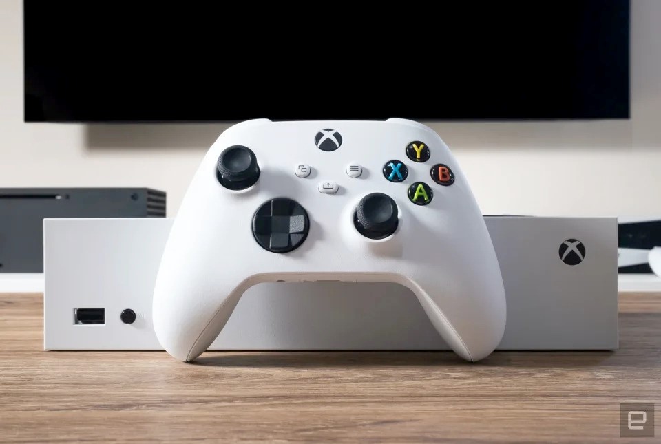 Xbox Black Friday deals include all time low console bundles and $20 off controllers | DeviceDaily.com