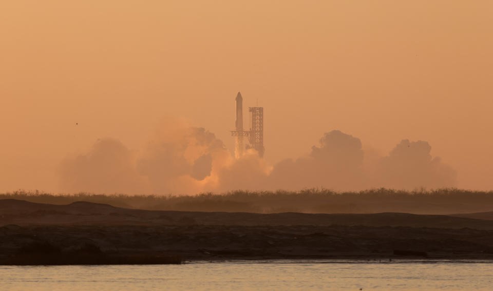 SpaceX loses another Starship and Super Heavy rocket in double explosion during test | DeviceDaily.com