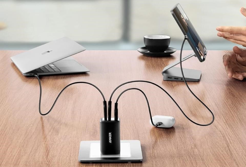 Anker charging accessories are up to half off right now | DeviceDaily.com Anker charging accessories are up to half off right now | DeviceDaily.com