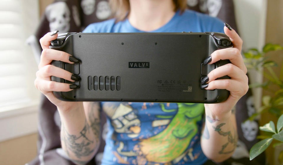 The best gaming handhelds for 2024 | DeviceDaily.com