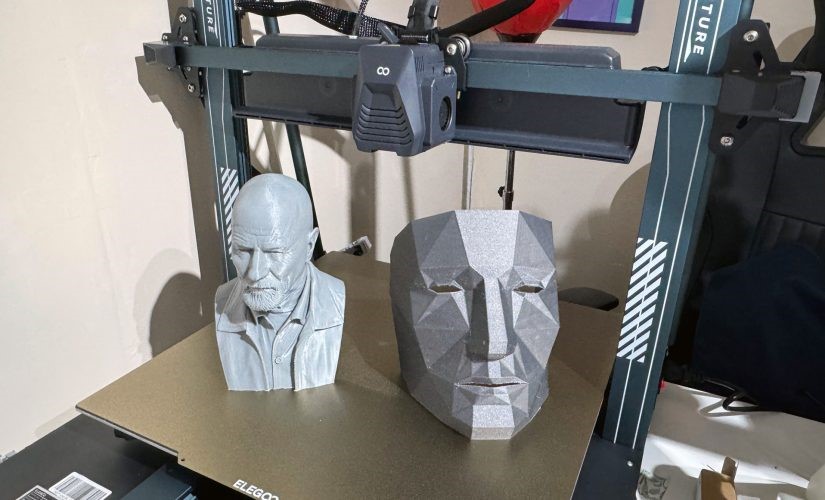 How to 3D print huge models for cosplay and game rooms with the Neptune 4 Max | DeviceDaily.com