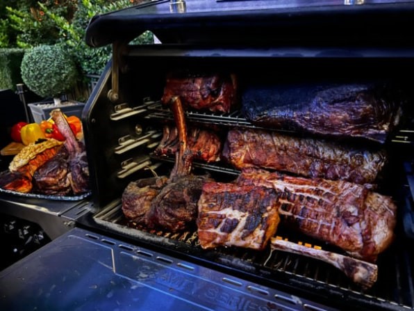The barbecue grill is going high-tech—and turning heads at CES | DeviceDaily.com The barbecue grill is going high-tech—and turning heads at CES | DeviceDaily.com