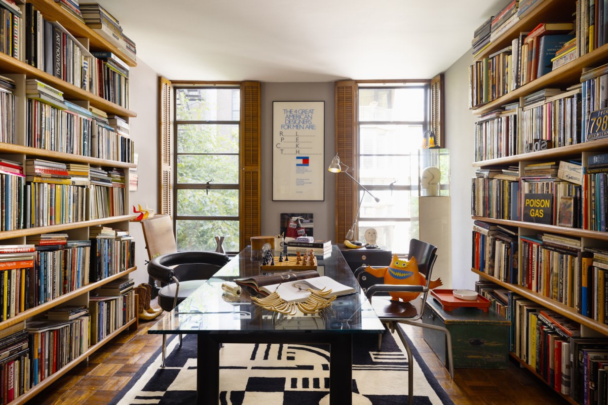 Peek inside home of George Lois, famed art director whose stunning apartment is on the market for $6 million | DeviceDaily.com