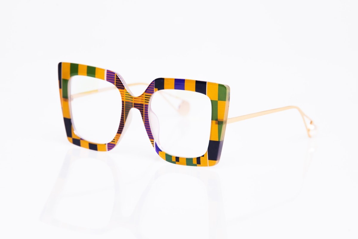 This gorgeous eyewear is designed for people of color | DeviceDaily.com