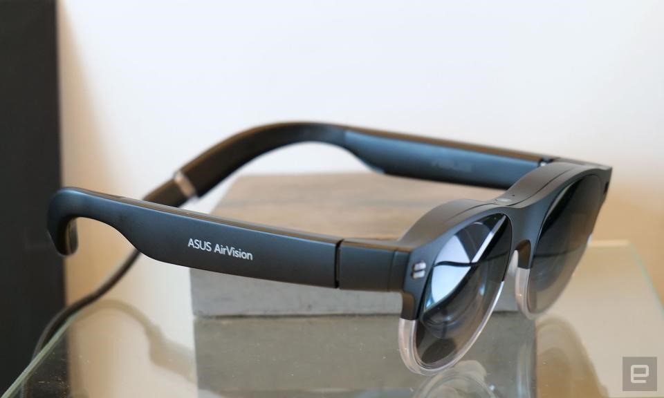 The ASUS AirVision M1 glasses give you big virtual screens in a travel-friendly package | DeviceDaily.com