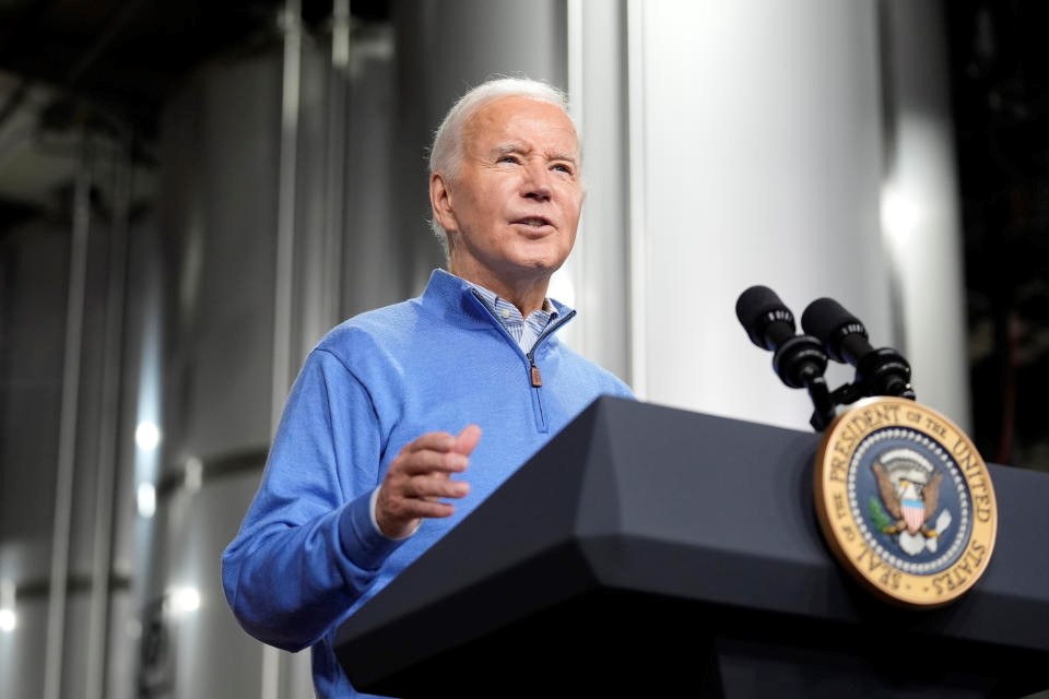 ElevenLabs reportedly banned the account that deepfaked Biden's voice with its AI tools | DeviceDaily.com