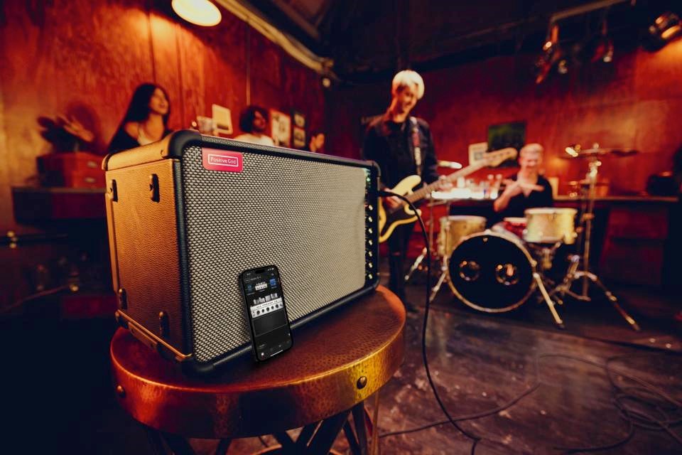 Positive Grid Spark Live is a 4-channel all-in-one PA and guitar amp | DeviceDaily.com