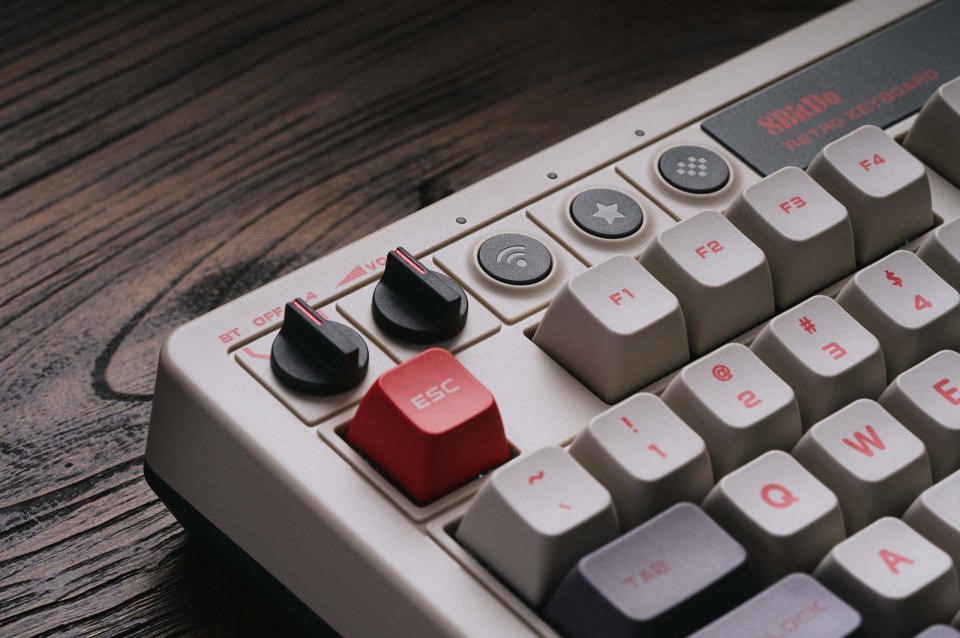 8BitDo’s Nintendo-inspired Retro Mechanical Keyboard is cheaper than ever right now | DeviceDaily.com 8BitDo’s Nintendo-inspired Retro Mechanical Keyboard is cheaper than ever right now | DeviceDaily.com