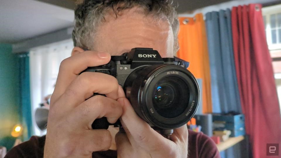 Sony A9 III review: The future of cameras is fast | DeviceDaily.com