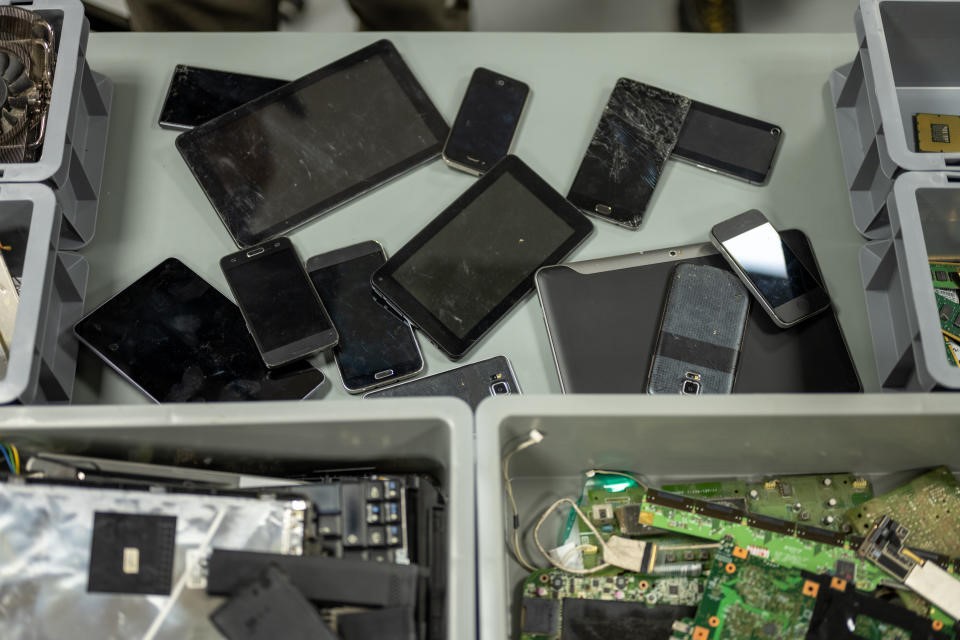 Where to recycle your used and unwanted gadgets | DeviceDaily.com