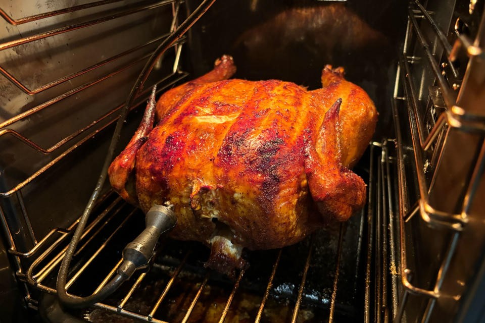 GE Profile Smart Indoor Smoker review: Turning your kitchen into a BBQ joint | DeviceDaily.com GE Profile Smart Indoor Smoker review: Turning your kitchen into a BBQ joint | DeviceDaily.com
