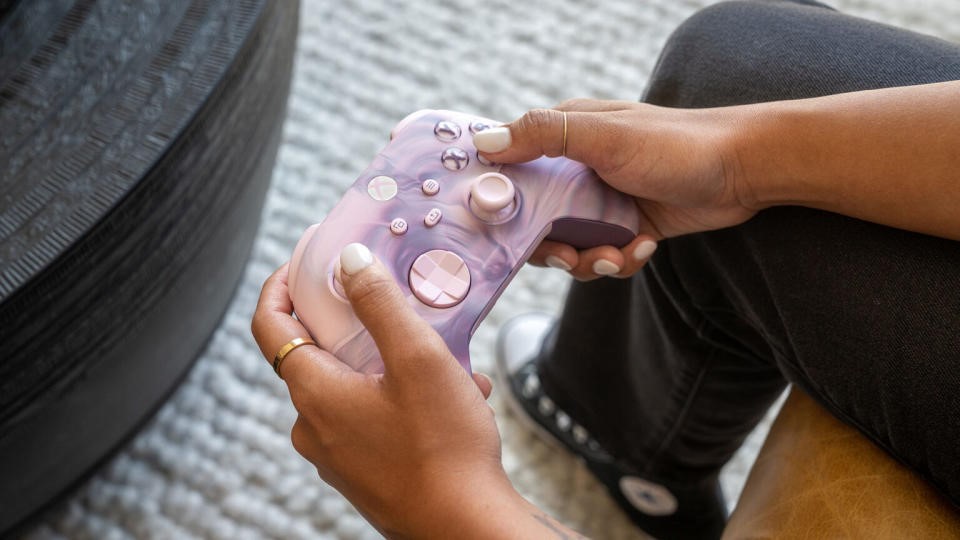 The Dream Vapor Xbox Wireless Controller drops to a record low of $58 | DeviceDaily.com