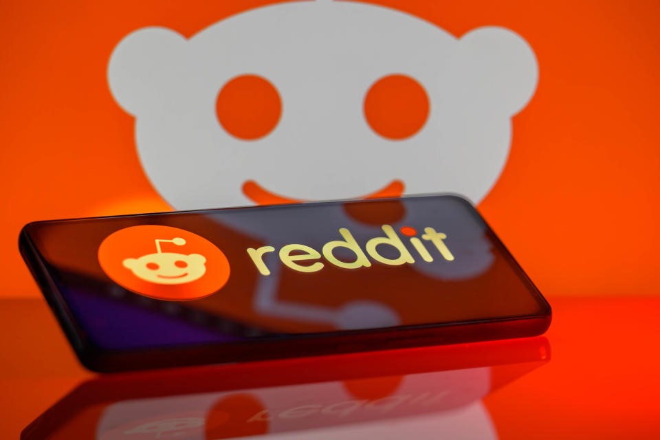 The FTC is probing Reddit’s AI licensing deals | DeviceDaily.com