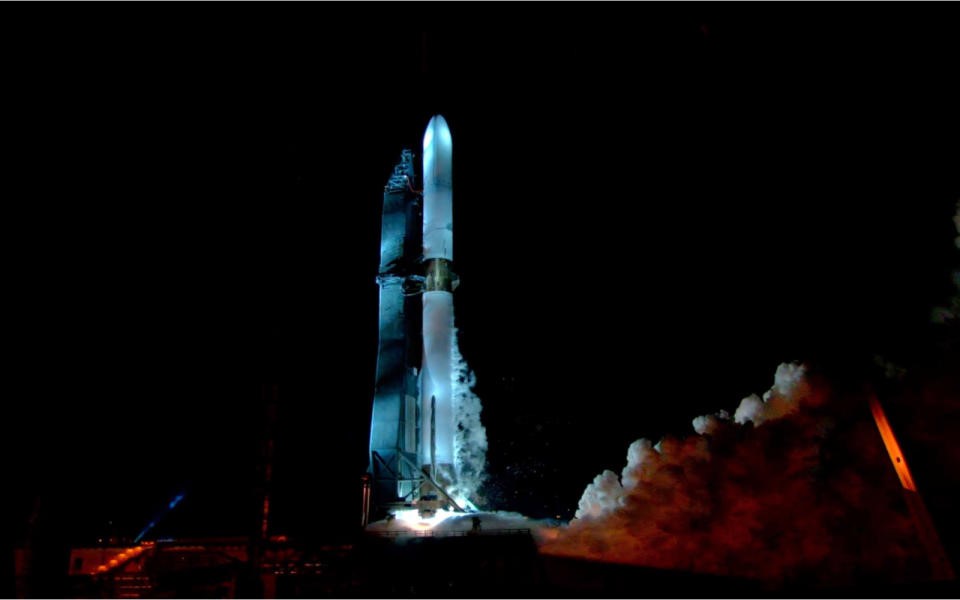 Blue Origin's New Glenn rocket completes final test for its first flight | DeviceDaily.com Blue Origin's New Glenn rocket completes final test for its first flight | DeviceDaily.com