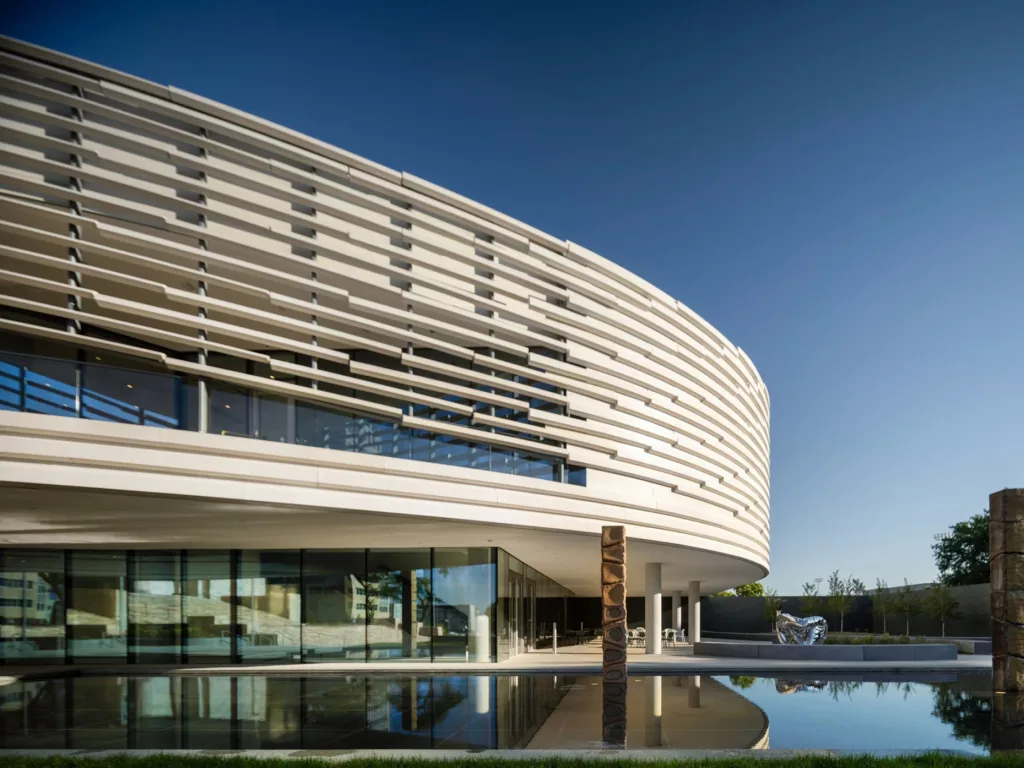 This Omaha art museum hired two of the world’s most famous design studios to rethink its future | DeviceDaily.com
