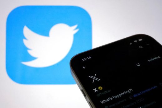 Trump drops his appeal in legal battle over 2021 Twitter ban