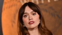 ‘The White Lotus’ star Aimee Lou Wood’s smile is inspiring to fans—and a dangerous TikTok trend