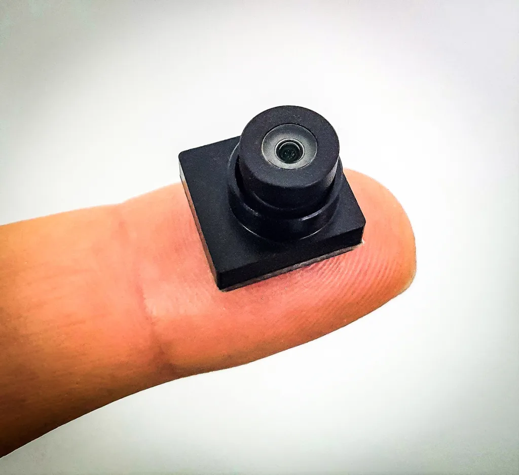 This tiny piece of tech will change how you watch the Indy 500 | DeviceDaily.com