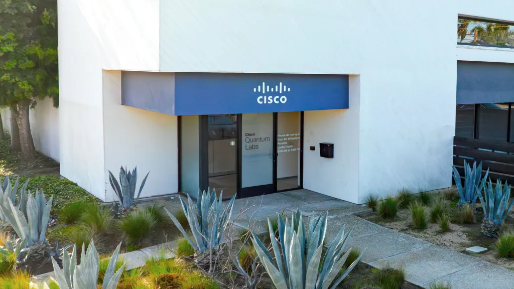 Cisco says its new entanglement chip could speed up practical quantum computing timeline by a decade | DeviceDaily.com Cisco says its new entanglement chip could speed up practical quantum computing timeline by a decade | DeviceDaily.com