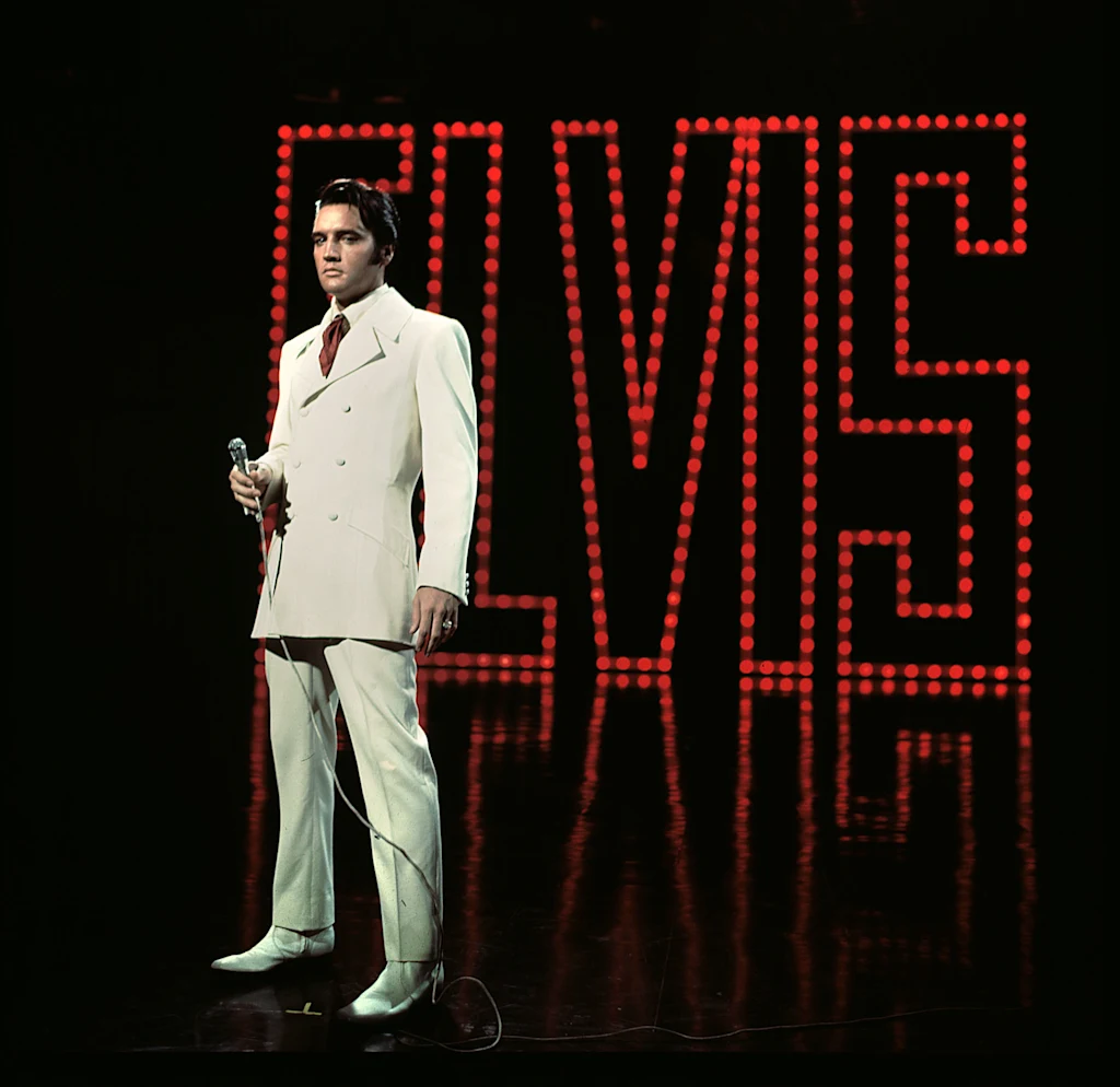 Inside ‘Elvis Evolution’: AI and immersive tech bring the King’s life to the stage in London | DeviceDaily.com Inside ‘Elvis Evolution’: AI and immersive tech bring the King’s life to the stage in London | DeviceDaily.com