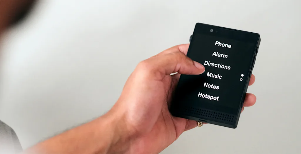 These 4 phones will drastically reduce your screen time | DeviceDaily.com