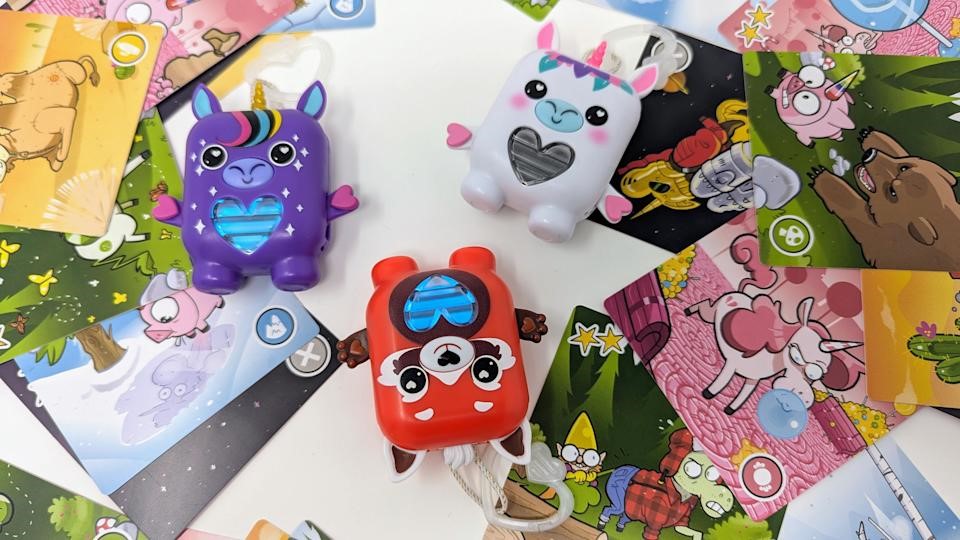Hasbro’s Nano-Mals are a virtual pet that rewards fidgeting | DeviceDaily.com