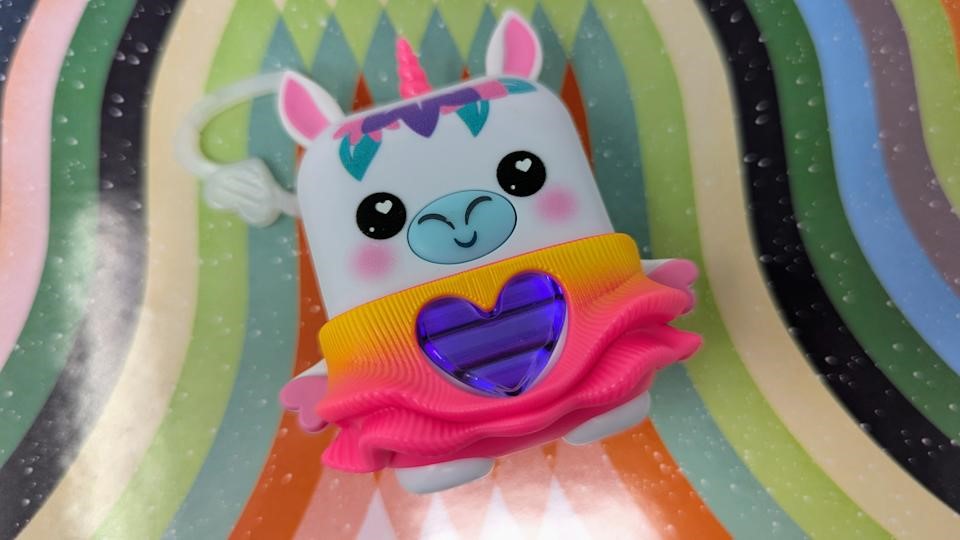 Hasbro’s Nano-Mals are a virtual pet that rewards fidgeting | DeviceDaily.com