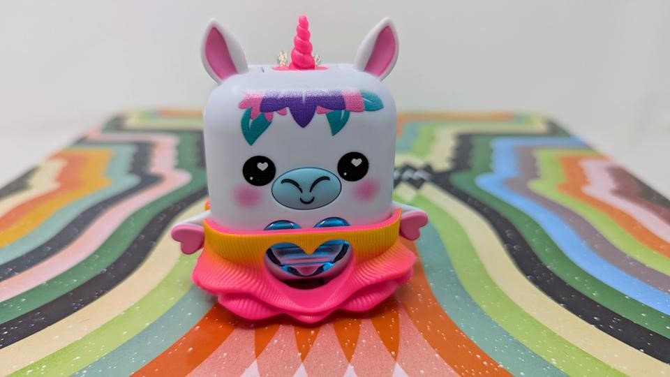 Hasbro’s Nano-Mals are a virtual pet that rewards fidgeting | DeviceDaily.com