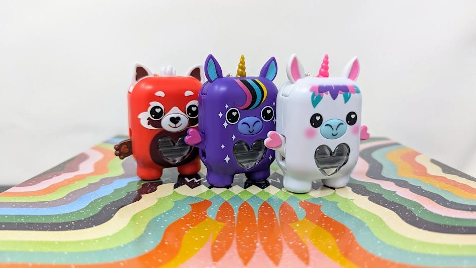 Hasbro’s Nano-Mals are a virtual pet that rewards fidgeting | DeviceDaily.com