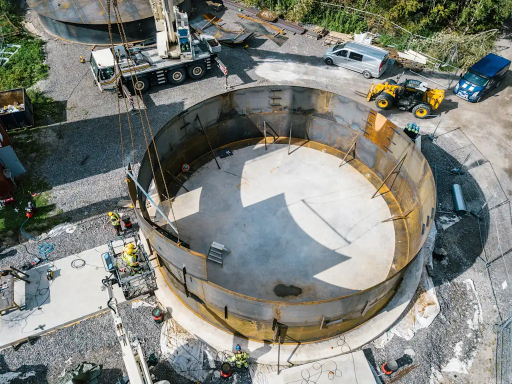 In Finland, this giant battery is helping heat apartments and offices—using sand | DeviceDaily.com In Finland, this giant battery is helping heat apartments and offices—using sand | DeviceDaily.com