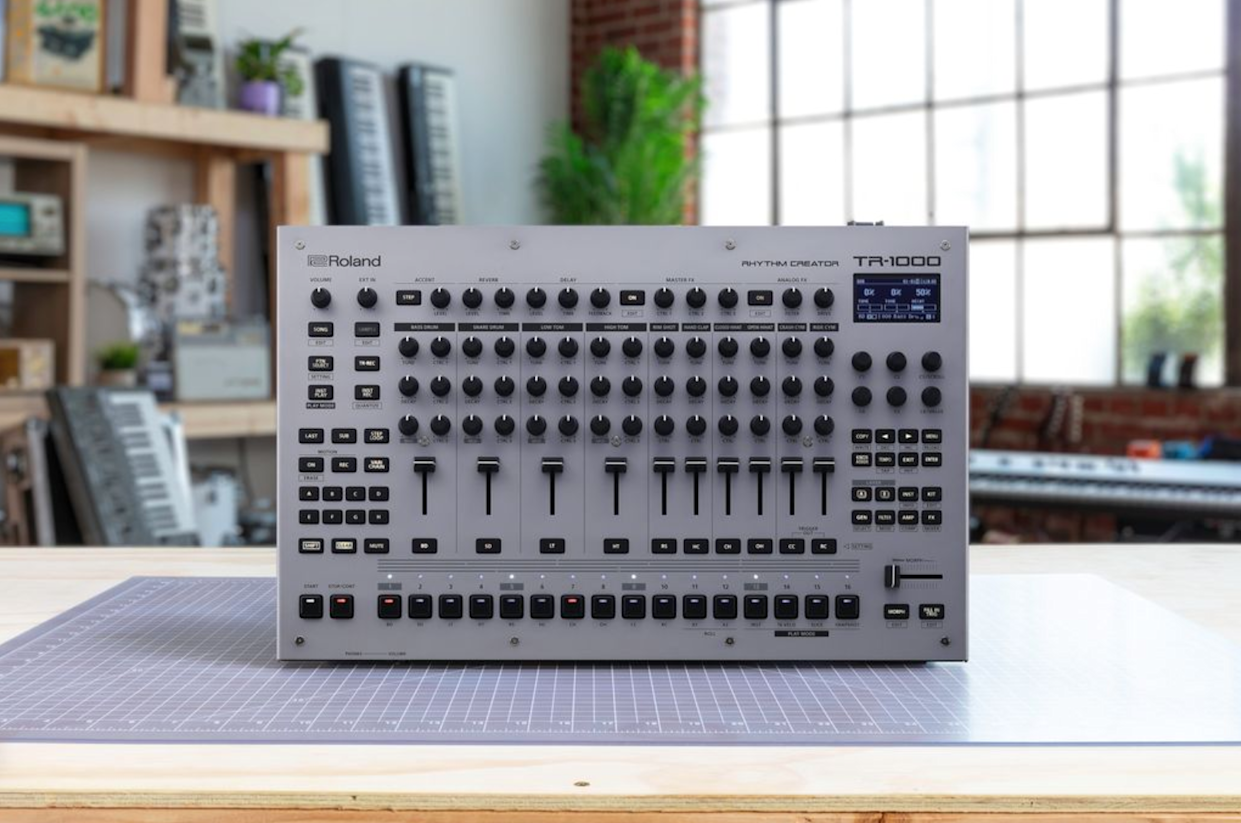 Roland just released a follow-up to its most famous drum machines from the 1980s | DeviceDaily.com Roland just released a follow-up to its most famous drum machines from the 1980s | DeviceDaily.com