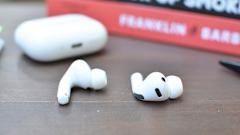 The best AirPods for 2025 | DeviceDaily.com