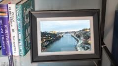 The best digital frames for 2025 | DeviceDaily.com