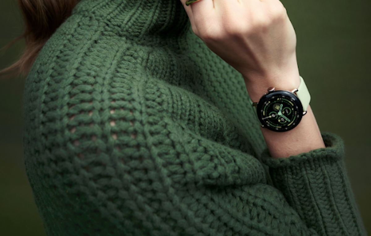 iFixit says the Pixel Watch 4 is the most repairable smartwatch around | DeviceDaily.com