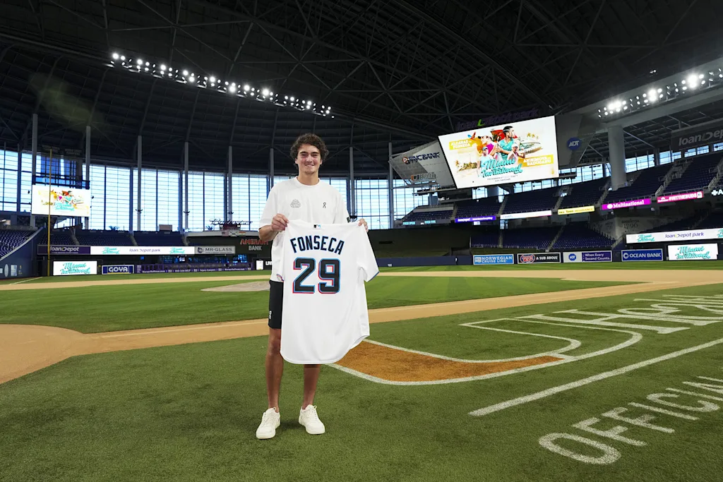 How do you turn a baseball infield into a tennis court? It’s as complicated as it sounds | DeviceDaily.com