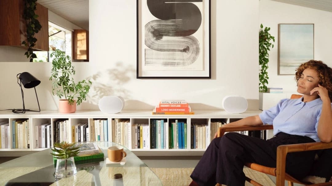 The best tech gifts and cool gadgets for 2025 | DeviceDaily.com