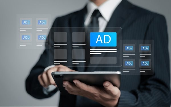 Marketers Rethink Ads In News Environments - Focus On Brand Suitability, Performance | DeviceDaily.com Marketers Rethink Ads In News Environments - Focus On Brand Suitability, Performance | DeviceDaily.com
