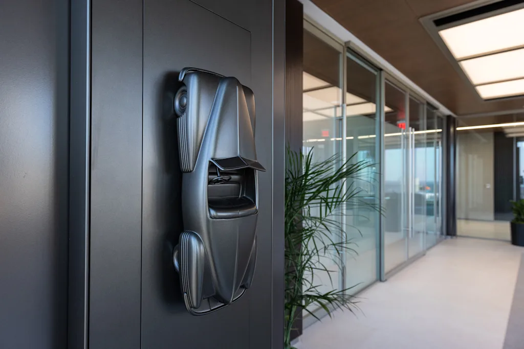 GM’s mid-century modern legacy shines in its new Detroit HQ | DeviceDaily.com