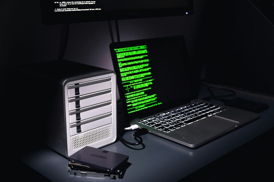 Cybersecurity Essentials for Distributed Tech Teams: Zero-Trust, Identity Management, and Beyond | DeviceDaily.com