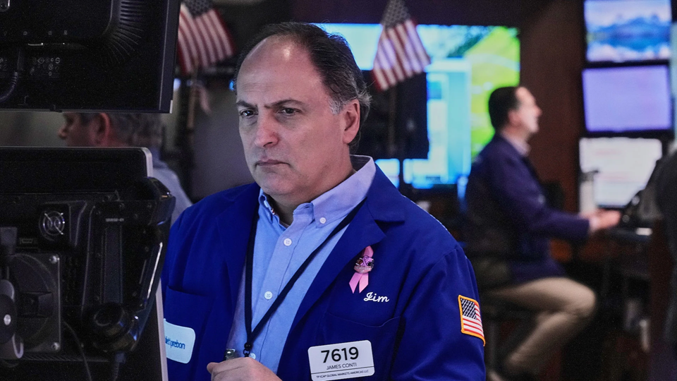 Wall Street holds near records amid rising geopolitical tensions | DeviceDaily.com Wall Street holds near records amid rising geopolitical tensions | DeviceDaily.com