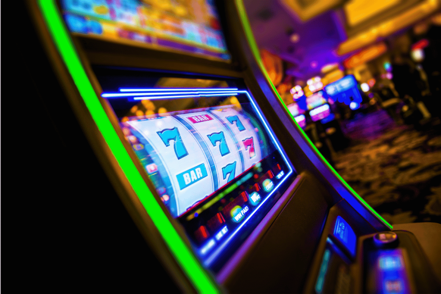 Florida lawmakers advance bill targeting illegal gambling properties with stronger penalties | DeviceDaily.com