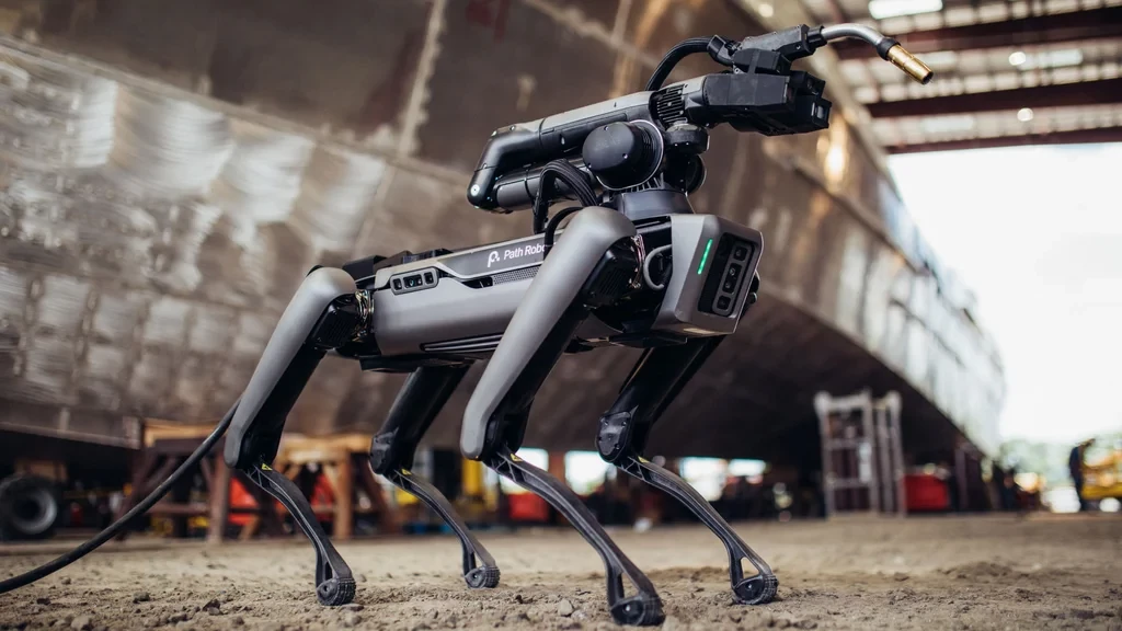 This autonomous welding robot may be the future of advanced manufacturing | DeviceDaily.com This autonomous welding robot may be the future of advanced manufacturing | DeviceDaily.com