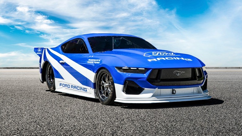 Ford's Mustang Cobra Jet sets a new EV quarter mile record at 6.87 seconds | DeviceDaily.com Ford's Mustang Cobra Jet sets a new EV quarter mile record at 6.87 seconds | DeviceDaily.com